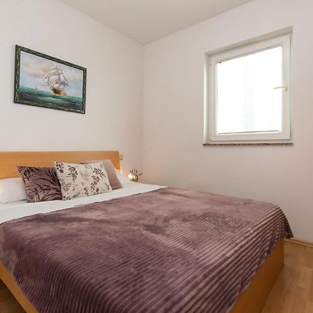 Apartment Filip Кърк Екстериор снимка