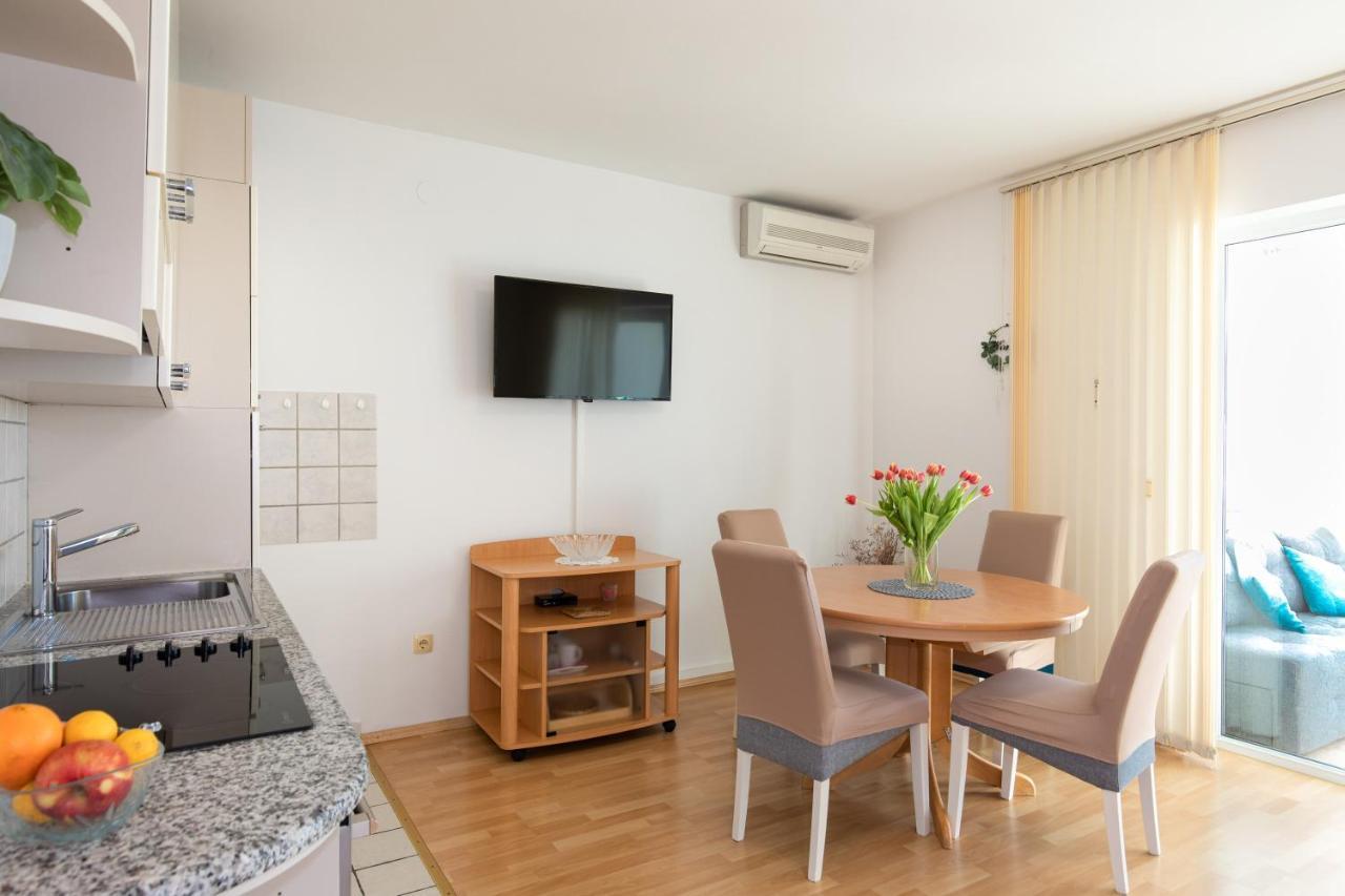 Apartment Filip Кърк Екстериор снимка