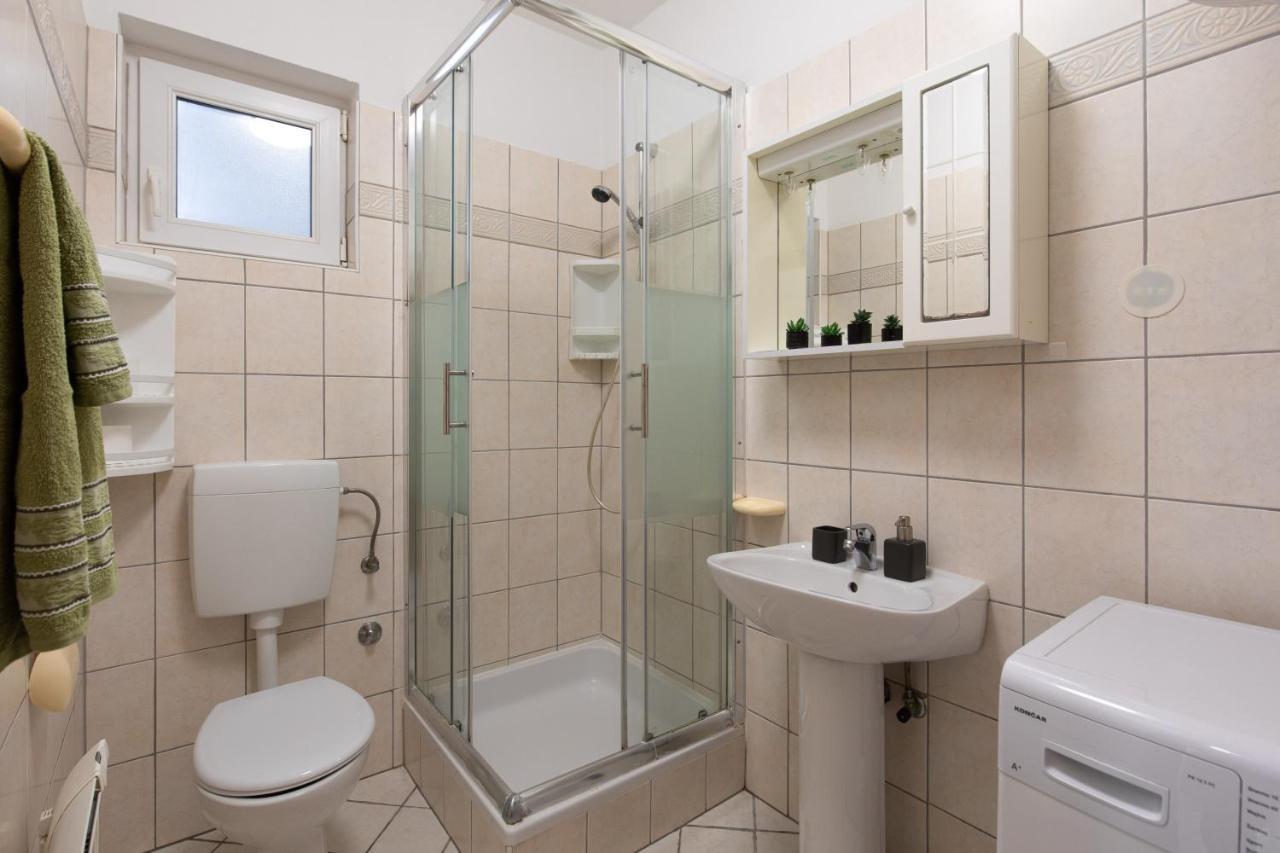 Apartment Filip Кърк Екстериор снимка